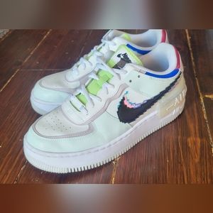 Size 9 - Nike Air Force 1 Shadow SE Pixel Swoosh - Barely Green